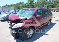 2015 Toyota SIENNA photo