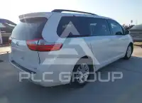 2015 Toyota SIENNA фото