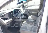 2015 Toyota SIENNA photo