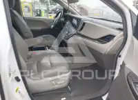 2015 Toyota SIENNA фото