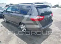 2015 Toyota SIENNA фото