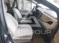 2015 Toyota SIENNA фото