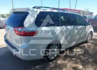 2015 Toyota SIENNA photo