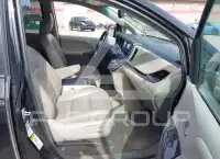 2015 Toyota SIENNA фото