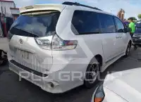 2015 Toyota SIENNA фото