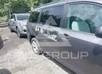 2015 Toyota SIENNA фото