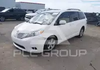 2015 Toyota SIENNA фото