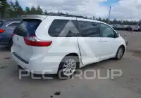 2015 Toyota SIENNA фото