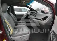 2015 Toyota SIENNA photo