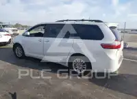 2015 Toyota SIENNA photo