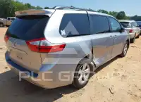 2015 Toyota SIENNA фото