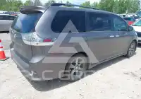 2015 Toyota SIENNA фото