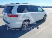 2015 Toyota SIENNA фото