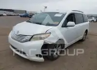 2015 Toyota SIENNA фото