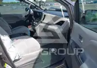 2015 Toyota SIENNA фото
