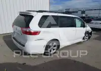 2015 Toyota SIENNA фото