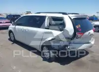 2015 Toyota SIENNA фото