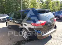 2015 Toyota SIENNA фото