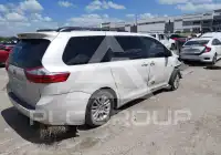 2015 Toyota SIENNA фото