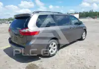 2015 Toyota SIENNA фото