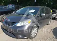 2015 Toyota SIENNA фото