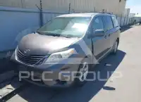 2015 Toyota SIENNA фото