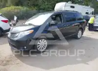 2015 Toyota SIENNA фото