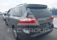 2015 Toyota SIENNA фото