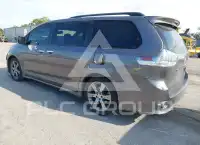 2015 Toyota SIENNA фото
