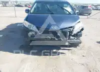 2015 Toyota SIENNA фото