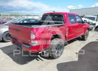 2015 Toyota TACOMA photo