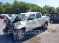 2015 Toyota TACOMA photo