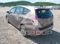 2015 Toyota PRIUS photo
