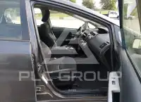 2015 Toyota PRIUS photo