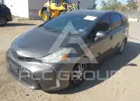 2015 Toyota PRIUS photo