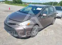 2015 Toyota PRIUS photo