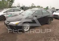 2015 Toyota CAMRY фото