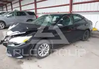 2015 Toyota CAMRY фото