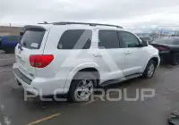 2015 Toyota SEQUOIA photo