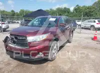 2015 Toyota Highlander photo