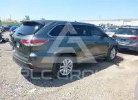 2015 Toyota Highlander фото