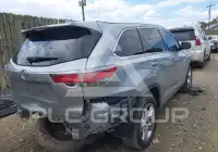 2015 Toyota Highlander photo