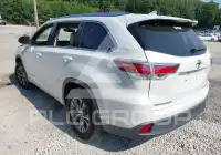2015 Toyota Highlander фото