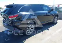 2015 Toyota Highlander photo