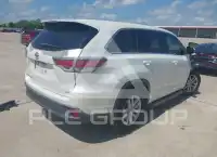 2015 Toyota Highlander photo