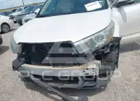 2015 Toyota Highlander photo