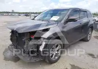 2015 Toyota Highlander photo