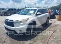 2015 Toyota Highlander photo