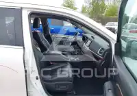 2015 Toyota Highlander photo