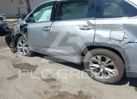 2015 Toyota Highlander photo